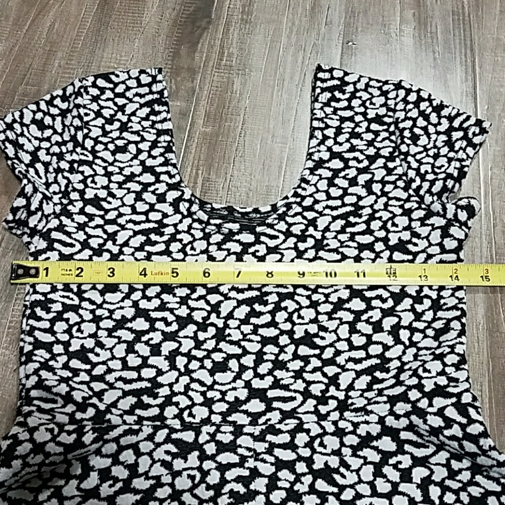 Dress - Picture 5 of 7